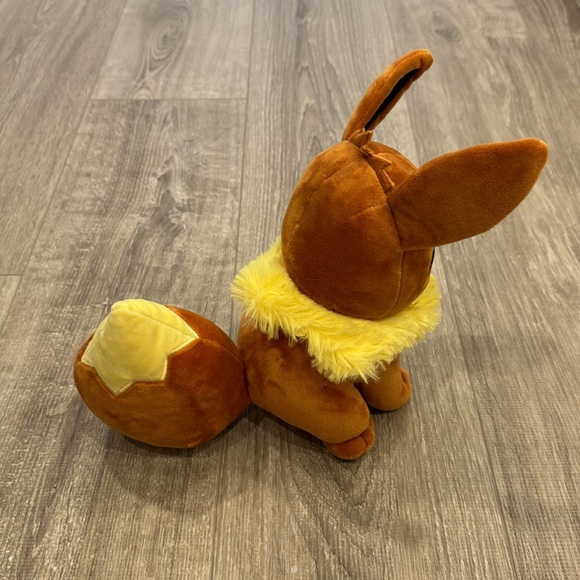 NEW Pokémon Soft Eevee Plush - Picture 4 of 4